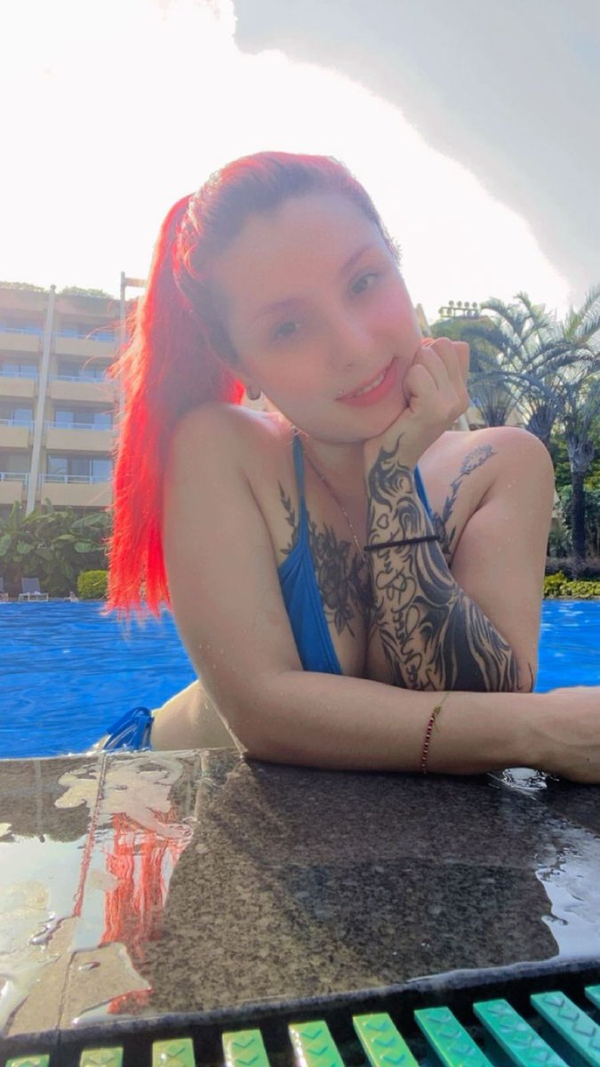sstyci's tweet photo. Bello fin de semana 😁

https://t.co/x0Cej6o1or

#onlyfans #rojo #tattooart #lindodia #naturaleza https://t.co/MDSRr73IUV