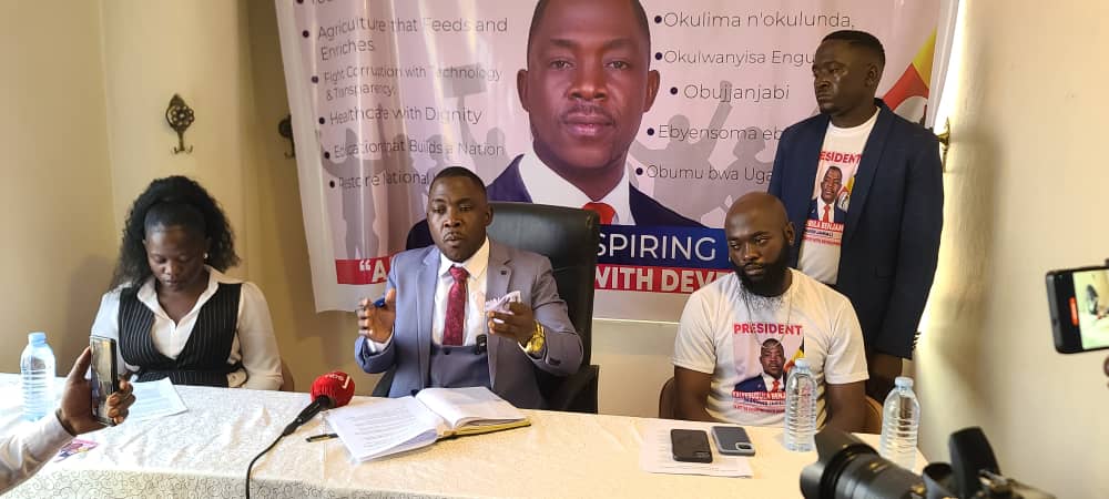 RedPepperUG's tweet image. ROAD TO 2026!
Entertainment journalist Benjamin Kalyesubula joins 2026 presidential race. Kalyesubula who is known as Manager Jamal, says he will focus on: Jobs, Education, Agriculture, Technology & Transparency, Health with dignity, Restoration of National unity.
📷 @Van_logs