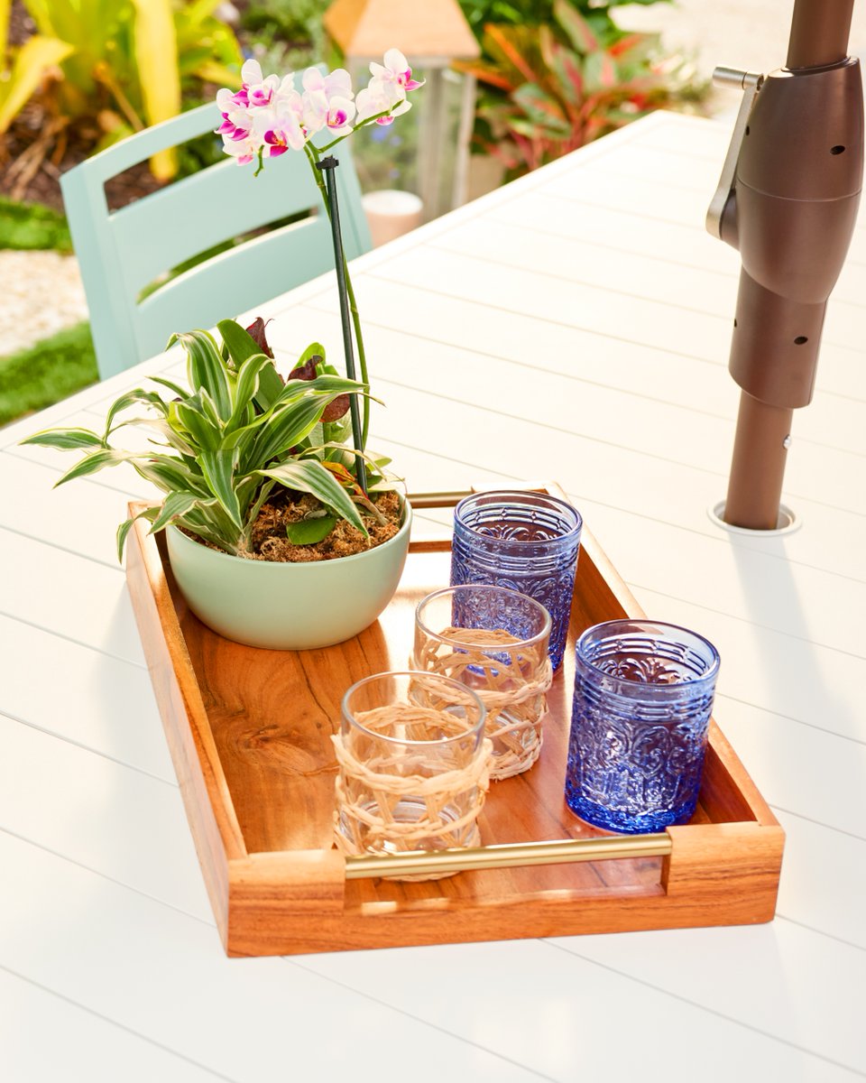 Come for the breeze, stay for the style🍃

Featured:
- Park Walk Dining Set