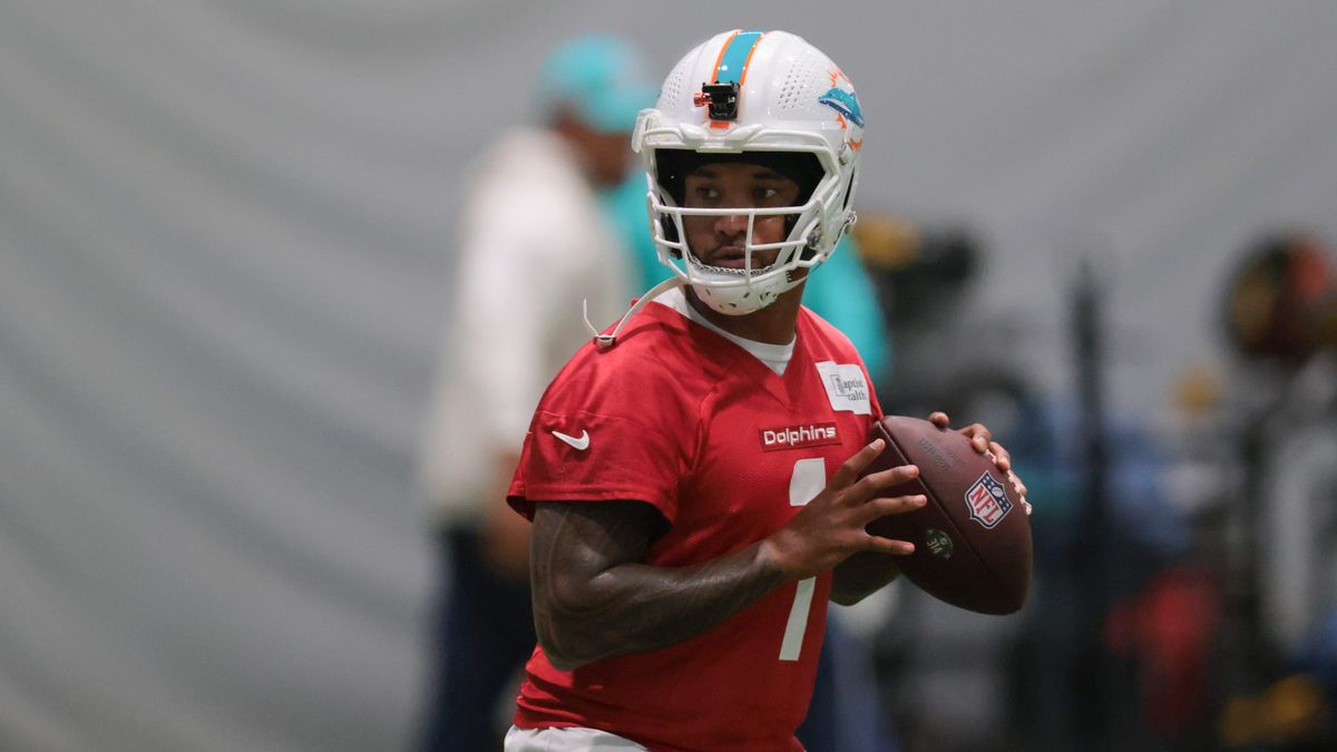 RollTideWire's tweet image. Numerous former Alabama football players have reported to NFL training camps over the last couple of days. rolltidewire.usatoday.com/picture-galler…