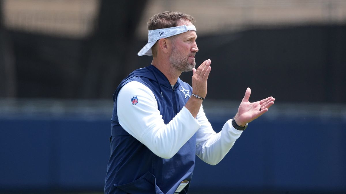 TheCowboysWire's tweet image. Schottenheimer faces the spotlight as head coach of the NFL’s most scrutinized franchise. cowboyswire.usatoday.com/story/sports/n…