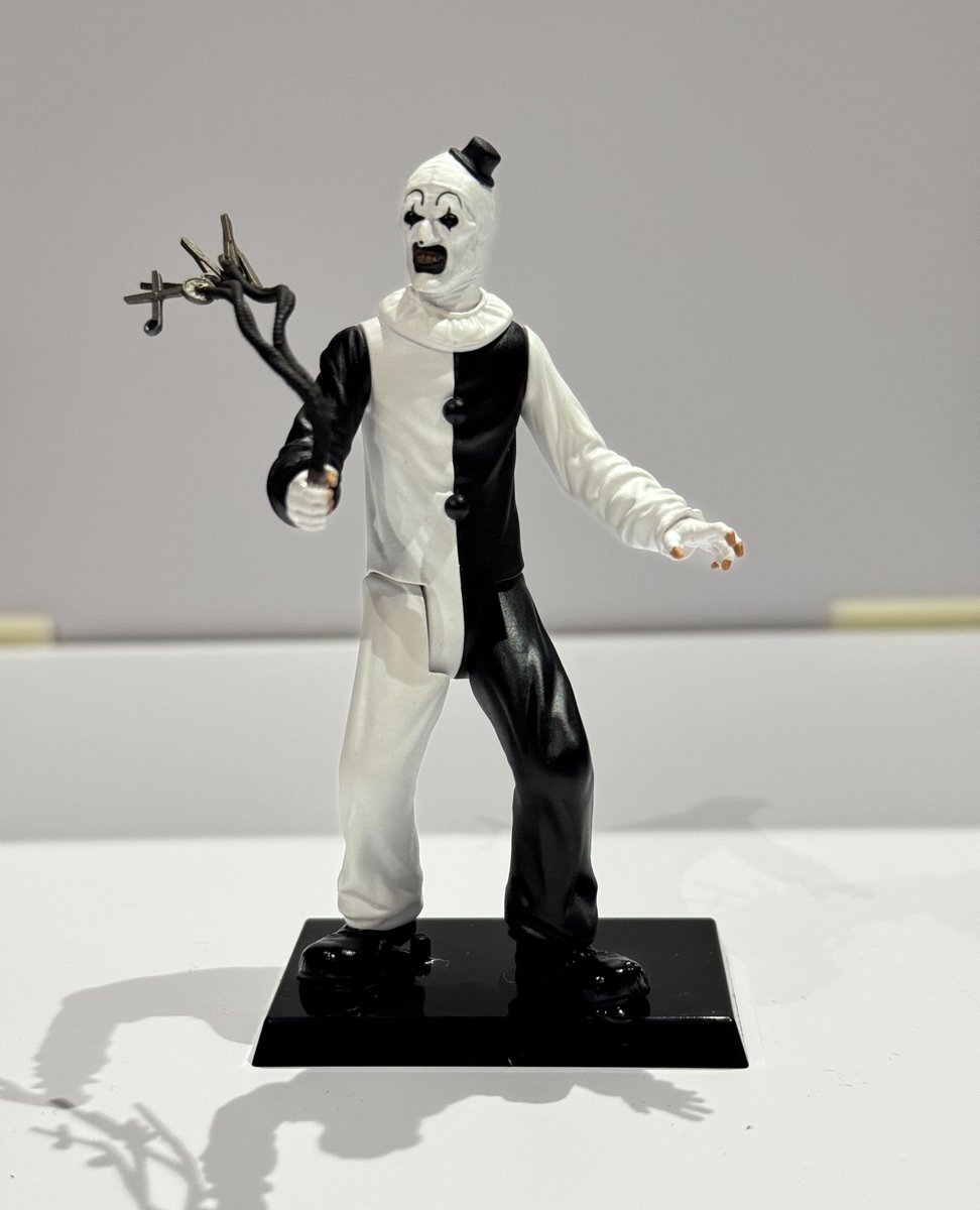 mezcotoyz's tweet image. Happy 5 Points Friday! 5 Points #Terrifier on display at booth 3145 at #SDCC 🤡