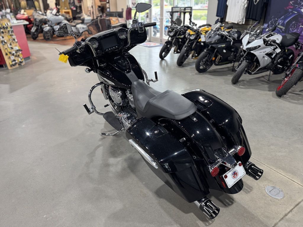 🔥 Ride in serious style with this 2019 Indian Chieftain® Limited in Thunder Black Pearl! 🖤🏍️ With just 10K miles, bold design, and powerhouse performance, this cruiser turns heads wherever you roll. 👉 brnw.ch/21wUqLk

#MotorcycleForSale #IndianMotorcycle #CycleTrader