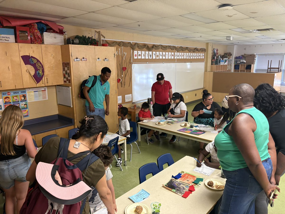 KerrEteach's tweet image. Celebration of learning for @olftcdsb @TCDSBSummerLrn is underway! Thanks to @KristyannSo and team for the wonderful learning this summer. @TCDSB