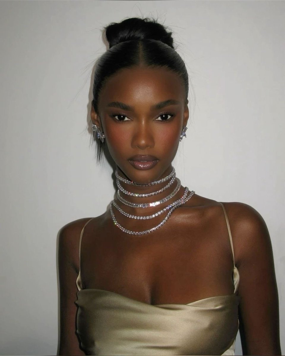 aldaphrodite's tweet image. mariama diallo for patrick ta beauty by melissa hurkman (2024).