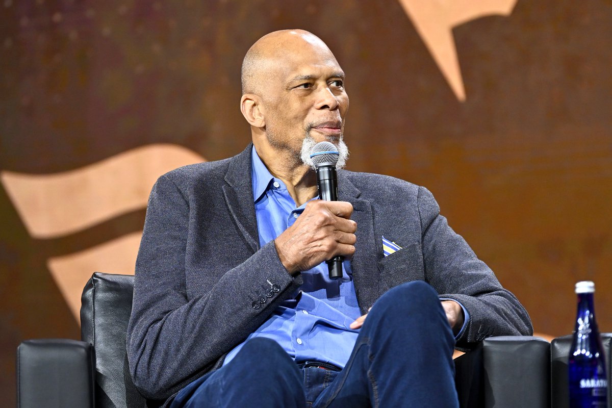 MirrorUSSports's tweet image. Kareem Abdul-Jabbar has deeply personal regret about legendary NBA career
themirror.com/sport/basketba…