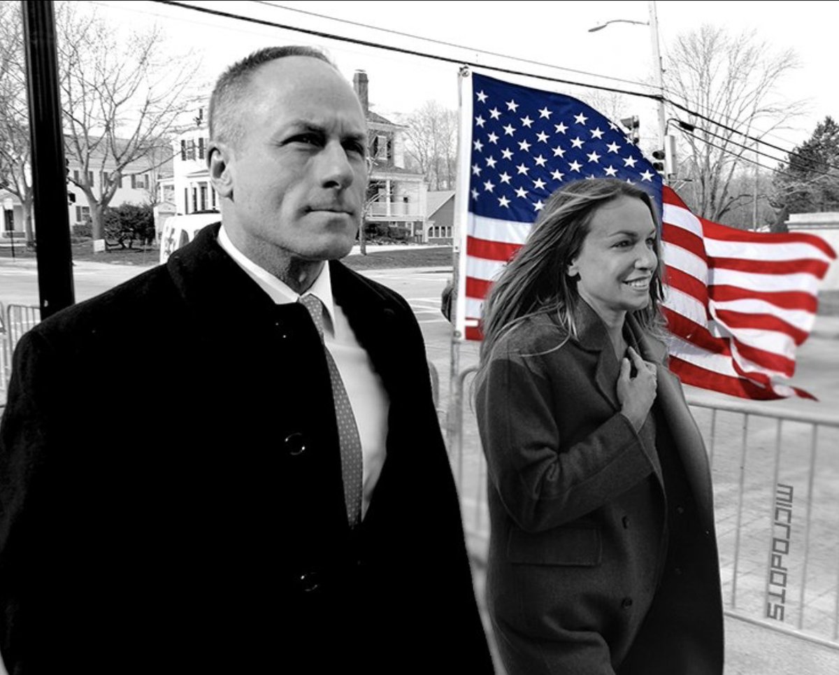 CVanBeethoven's tweet photo. @BostonDefender @mythoughts7676 David Yannetti = Hero 
Julie Carpenter = Zero https://t.co/XyIYfmo46Z