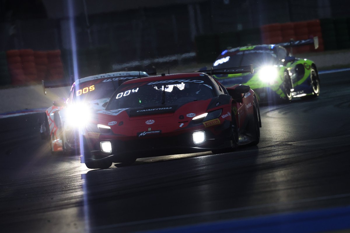GTWorldChEu's tweet image. Who's ready for some more night racing at Magny-Cours? ๐โโ๏ธ๐
#GTWorldEurope | #GTMagnyCours