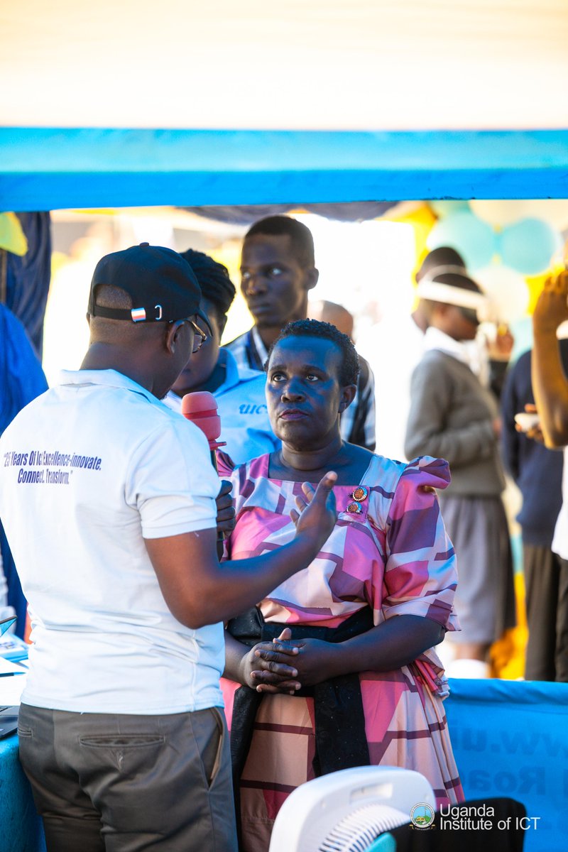 UICTug's tweet image. Princess Ruth Nakayima Nakidodo, Education Minister of @Busoga_Kingdom, has commended UICT for championing #ICT education for the girl child. Speaking as Guest of Honour at the Jinja Education &amp;amp; Careers Expo at Jinja S.S.S., she highlighted the importance of equipping girls with…