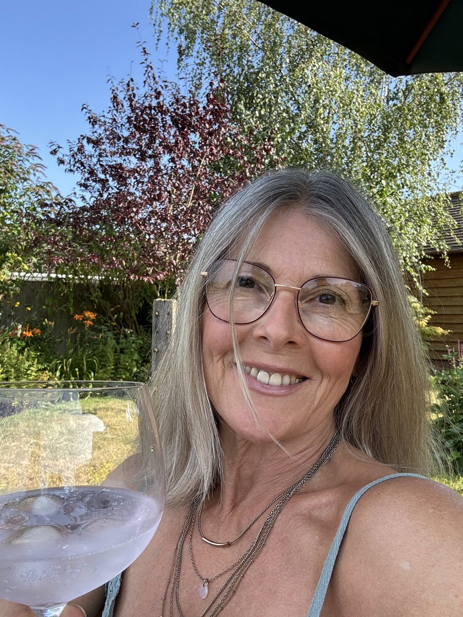 Ｒᵘᗷⓑ𝐢ⓈⒽώⓘℱ𝕖 tweet media