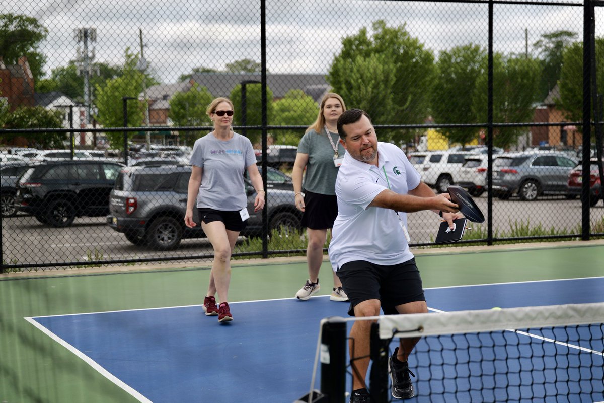 mtnbrookschools's tweet image. The ENGAGING Race! This morning our new teachers took on a different type of challenge. They toured all of our school campuses while competing in groups conquering things like the ropes course, competing in pickleball, solving puzzles and so much more.