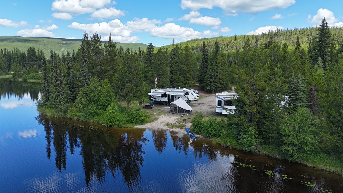 GrandAdventRV's tweet image. This beautiful #boondocking #campsite with friends on Ste. Marie Lake was our home for the week spent filming our current #GrandAdventure 📽️ Episode 421 now streaming at youtu.be/1zof9q72KIc. Come #camping and exploring the history of the area surrounding #PrinceGeorge in