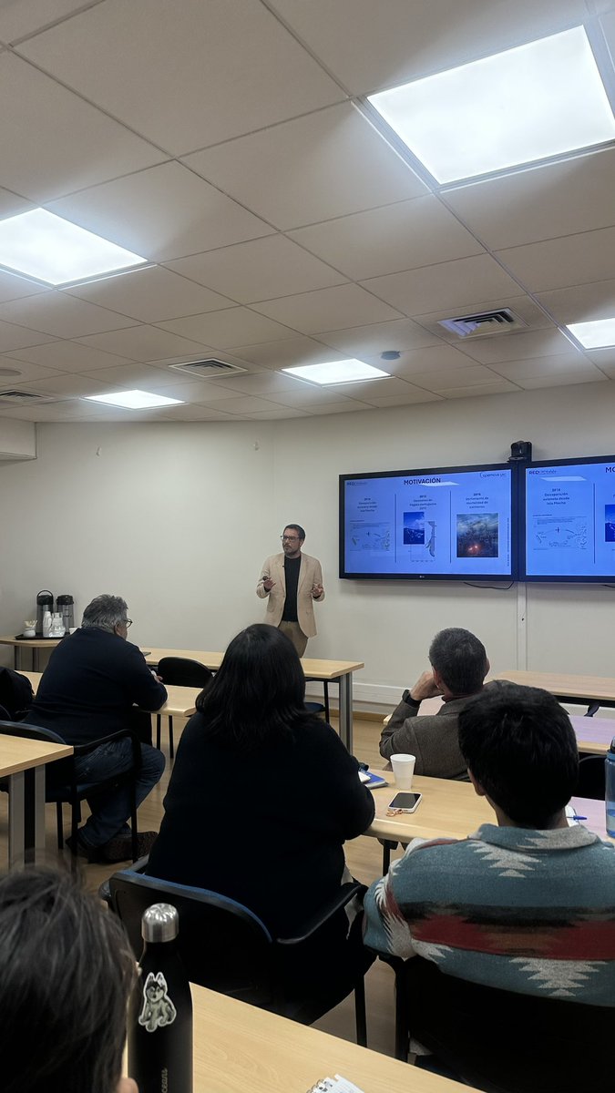 ¡Ya comenzamos el Seminario Copernicus de hoy! Ingresa a go.cmm.uchile.cl/seminario25jul… para ver la presentación de Pablo Córdova de RedOcean 🌊