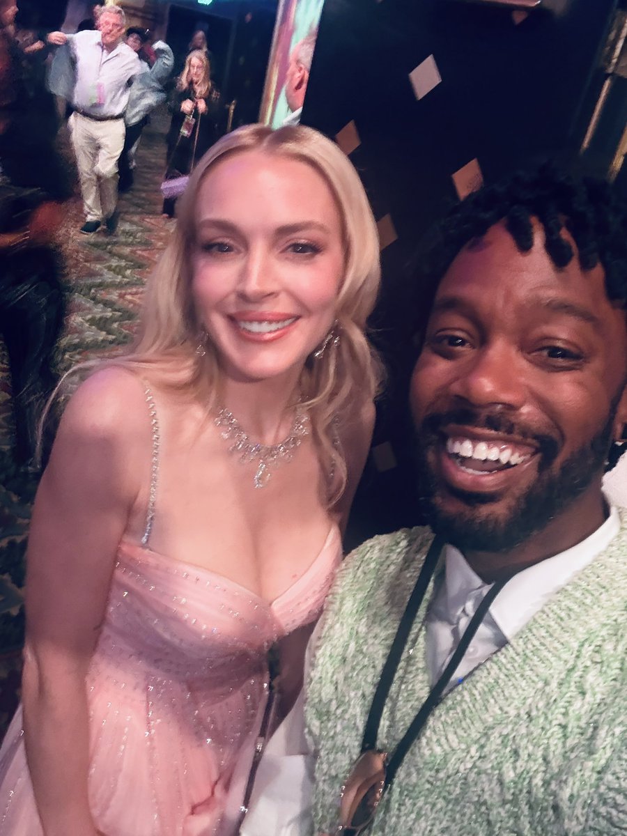 itstetrisbish's tweet image. #FreakierFriday is SO good. My millennial heart just couldn’t take it. 💜💚 Brilliant job @lindsaylohan!! In theaters August 8th. Thx @DisneyStudios