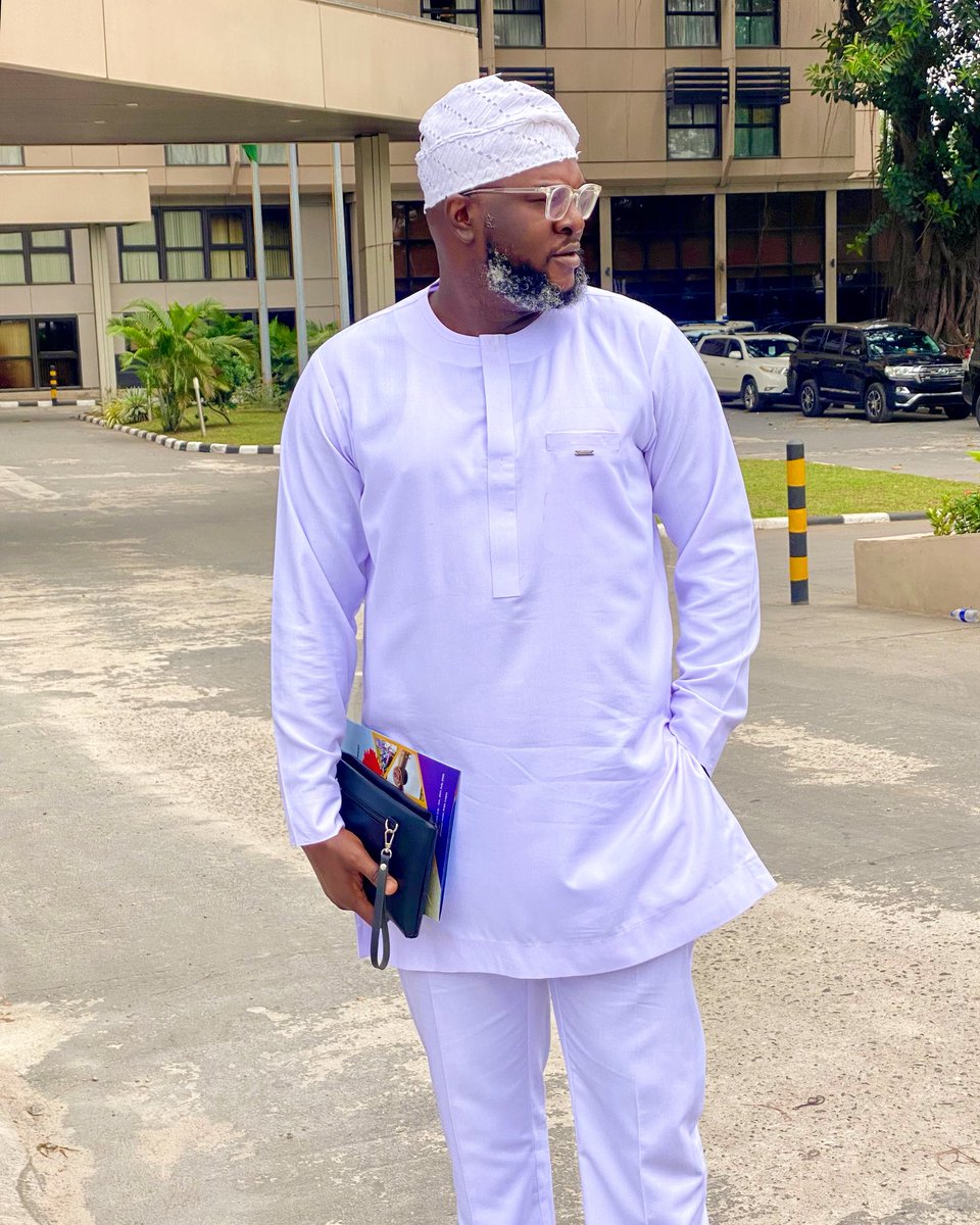 thejidetaiwo's tweet image. In a few days, you will be able to preorder the book locally and internationally. I thank you for all the support thus far
🙏🙏🙏
