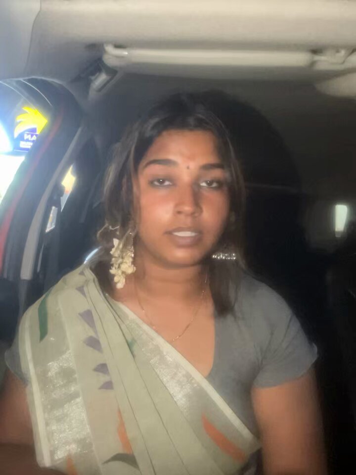 Yeh bhoot kaun hain???
Dyan🌝