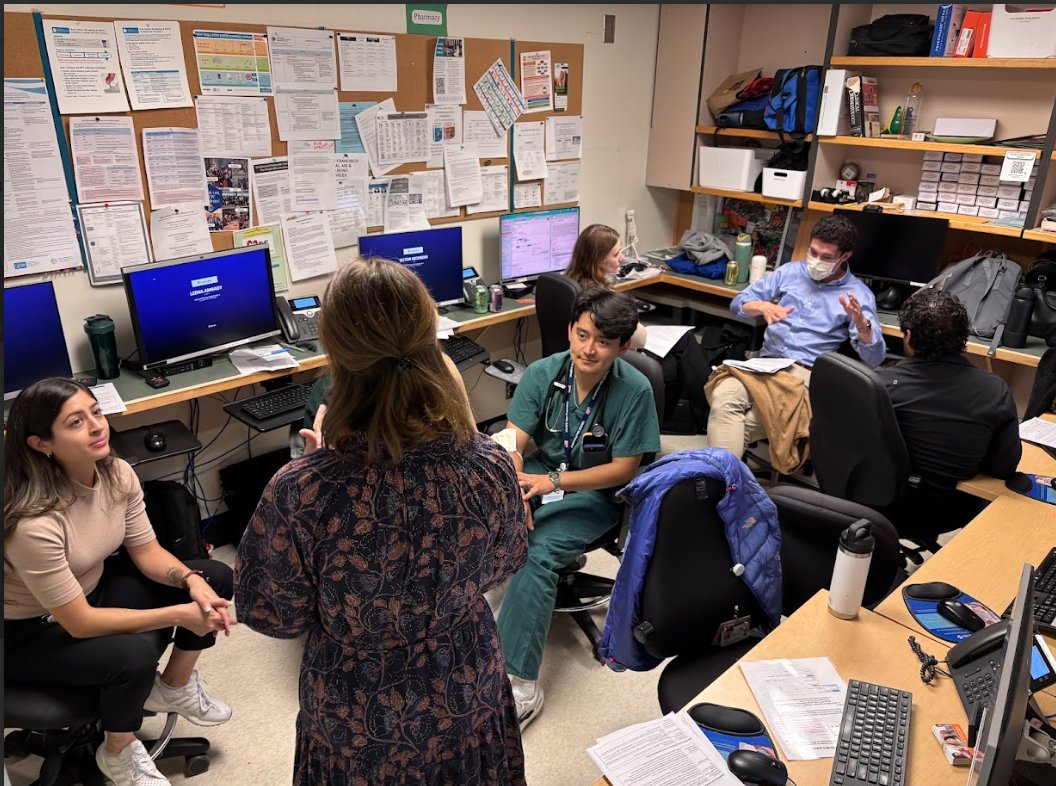 SFPC_UCSF's tweet image. First day of clinic memories for our newest interns!