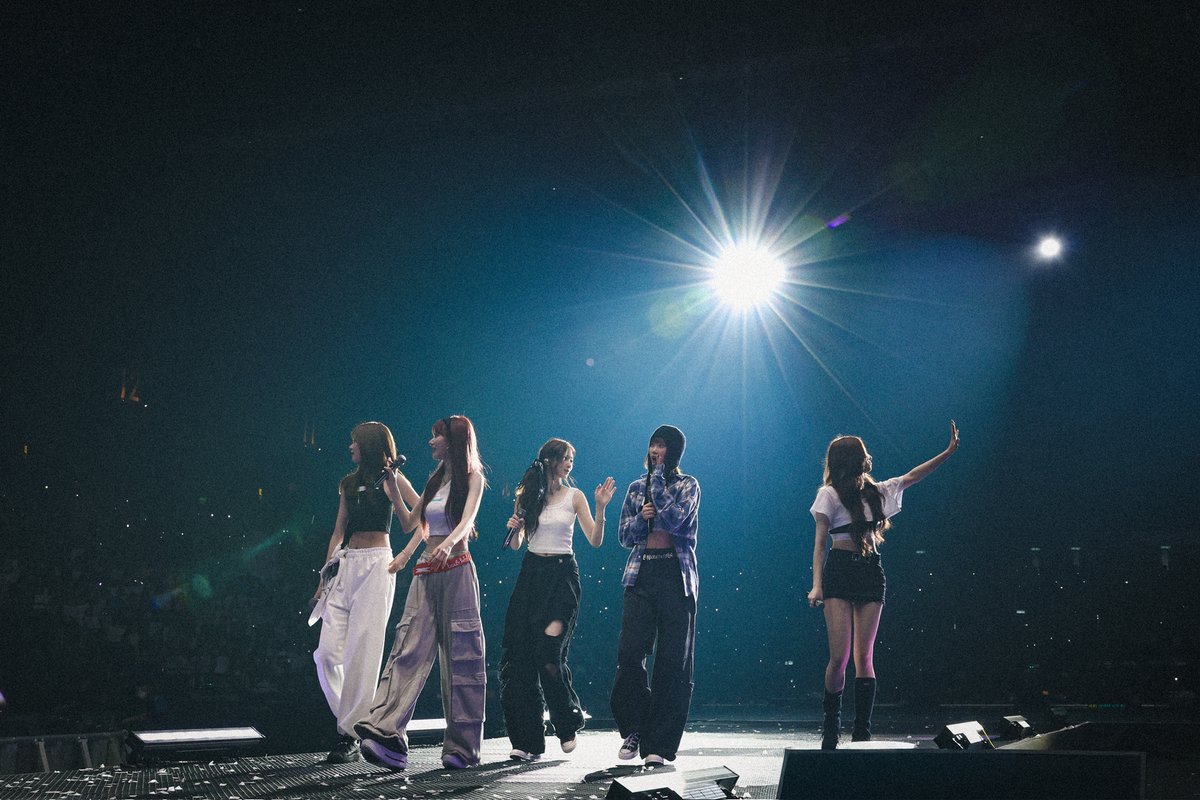 오늘의르세라핌] 250725 @ 2025 LE SSERAFIM TOUR 'EASY CRAZY HOT' IN