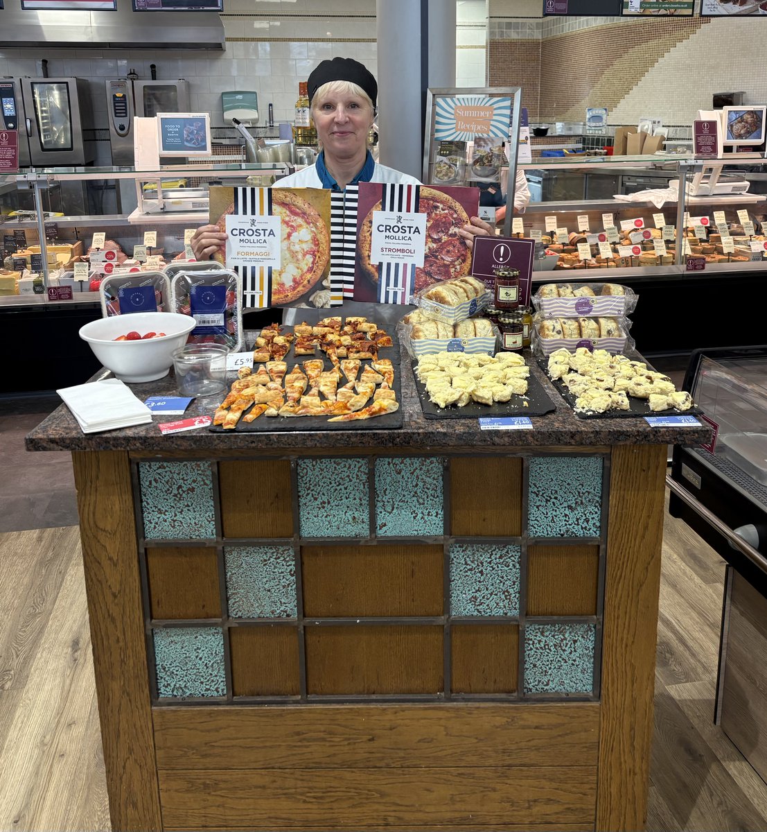 BoothsCountry's tweet image. Did you know we do in store tastings over the weekend? ☺️
Here's todays! 📸
Sallie at Kendal and Carole at Ulverston with pizza 🍕
Caitlin at Ilkley with wine 🍷
Christine at Longridge with Yellow Flesh Watermelon 😋
Booths operate a Think 25 policy, please drink responsibly.