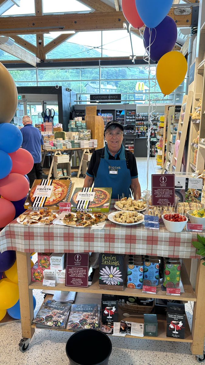 BoothsCountry's tweet image. Did you know we do in store tastings over the weekend? ☺️
Here's todays! 📸
Sallie at Kendal and Carole at Ulverston with pizza 🍕
Caitlin at Ilkley with wine 🍷
Christine at Longridge with Yellow Flesh Watermelon 😋
Booths operate a Think 25 policy, please drink responsibly.