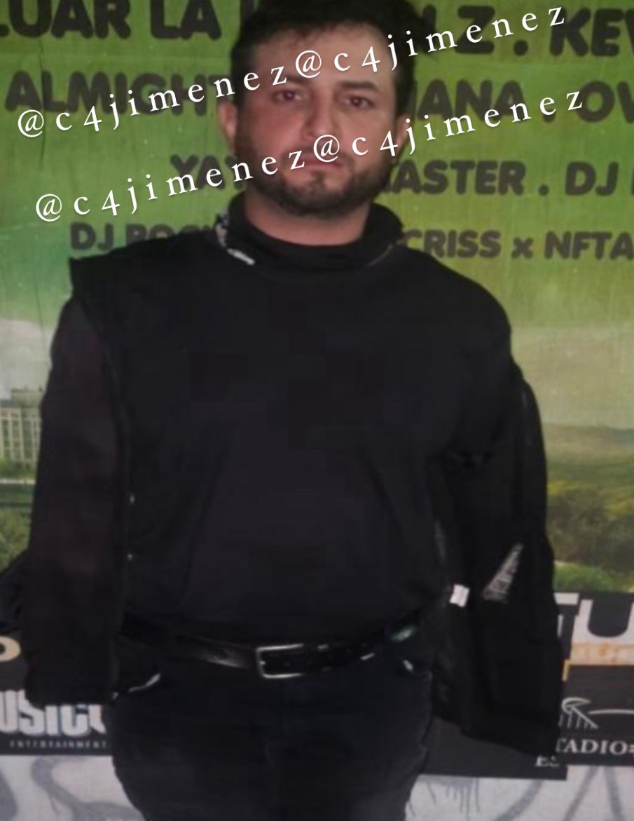 c4jimenez's tweet image. VENEZOLANOS y COLOMBIANO RATAS del @AICM_mx
Hussein Álava 🇻🇪
Mechaelly Mogollón 🇻🇪
Rafael Paredes 🇻🇪
Ericson Orozco 🇨🇴
Forman parte de una banda q buscaba víctimas q cambiaban $ en la terminal aérea.
Balearon a una de ellas.
Agentes de @SSC_CDMX los ubicaron y detuvieron.