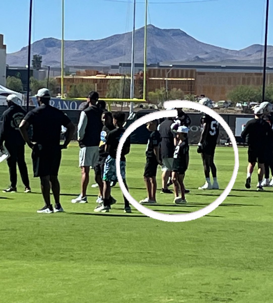 nickwalt's tweet image. John Spytek is on the field with his two sons at Day 3 of #Raiders training camp.
His younger son is wearing an Ashton Jeanty Raiders jersey and is probably happy that his dad took his advice.