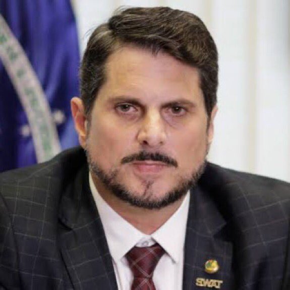 🚨AGORA: Alexandre bloqueia contas de Marcos do Val após senador driblar o STF e deixar o Brasil