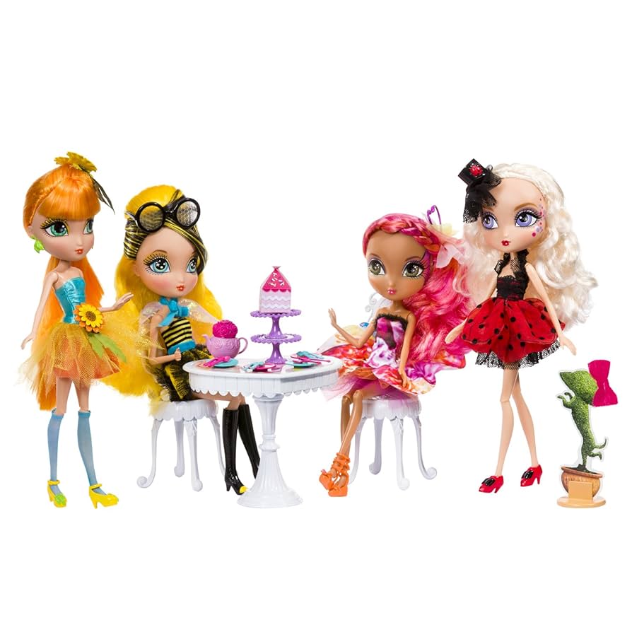 0bscureOTD's tweet image. Todays obscure media is la dee da dolls!

Before anyone brings it up they did have some slightly racist dolls. It was a line of fashion dolls released by Spin Master in August 2012. The series was suddenly cancelled after the late 2010s