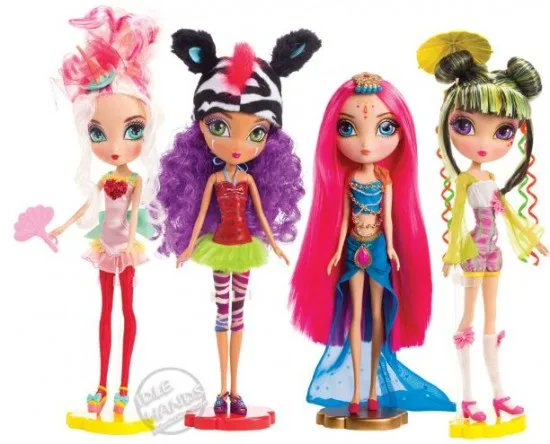 0bscureOTD's tweet image. Todays obscure media is la dee da dolls!

Before anyone brings it up they did have some slightly racist dolls. It was a line of fashion dolls released by Spin Master in August 2012. The series was suddenly cancelled after the late 2010s