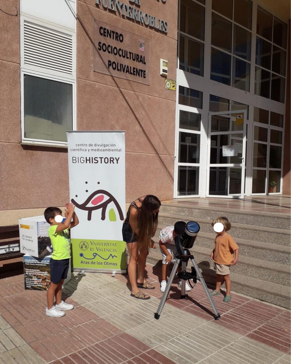 Centro de Innovación Territorial RuralTEC (@rural_tec) on Twitter photo .#Fuenterrobles ha acogido una nueva sesión de #observaciónsolar dentro de las actividades de #astronomía organizadas en escuelas de verano por el #CITRuralTEC y <a href="/dipvalencia/">Diputació de València</a> con <a href="/MITierradelVino/">M.I.Tierra del Vino</a> <a href="/TierraBobal/">Tierra Bobal</a> <a href="/ASTROAVA/">Asociación Valenciana de Astronomía 😷🔭</a> <a href="/bighistory_aras/">Centro Big History</a> .#Fuenterrobles ha acogido una nueva sesión de #observaciónsolar dentro de las actividades de #astronomía organizadas en escuelas de verano por el #CITRuralTEC y <a href="/dipvalencia/">Diputació de València</a> con <a href="/MITierradelVino/">M.I.Tierra del Vino</a> <a href="/TierraBobal/">Tierra Bobal</a> <a href="/ASTROAVA/">Asociación Valenciana de Astronomía 😷🔭</a> <a href="/bighistory_aras/">Centro Big History</a>