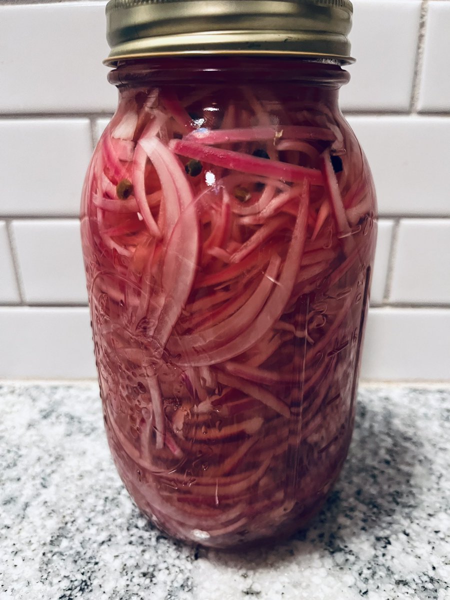 FireHatchRubs's tweet image. I can’t wait to try these pickled onions. Hope they turn out good 🔥