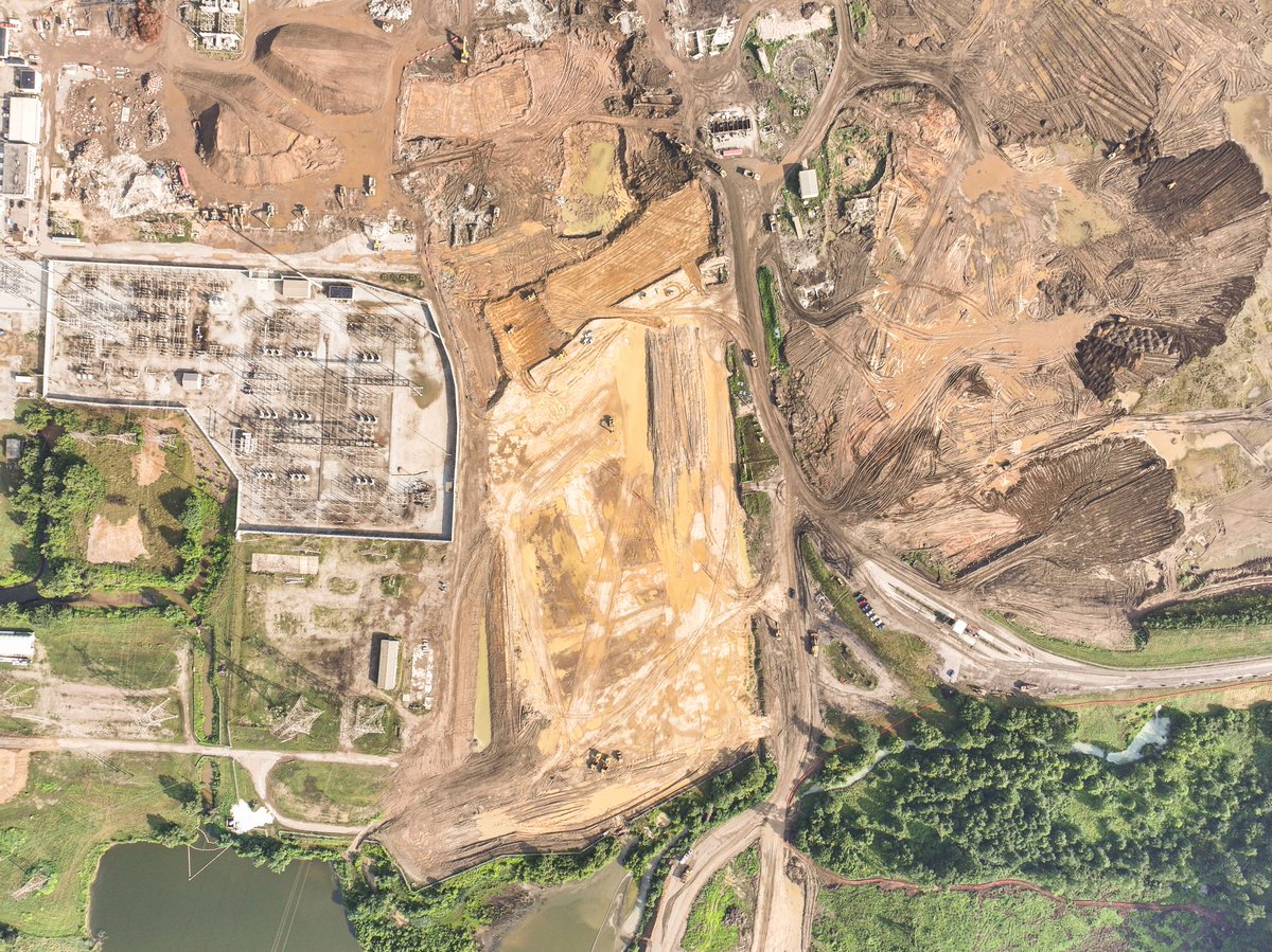 group_frontier's tweet photo. We’re excited to welcome @aligneddc to Conesville Industrial Park for their mega-scale AI campus! This pad-ready site sets the stage for major tech investment. Congrats to the Aligned team!

Learn more: https://t.co/gfpoBbzzXM https://t.co/whY3Pc1epE