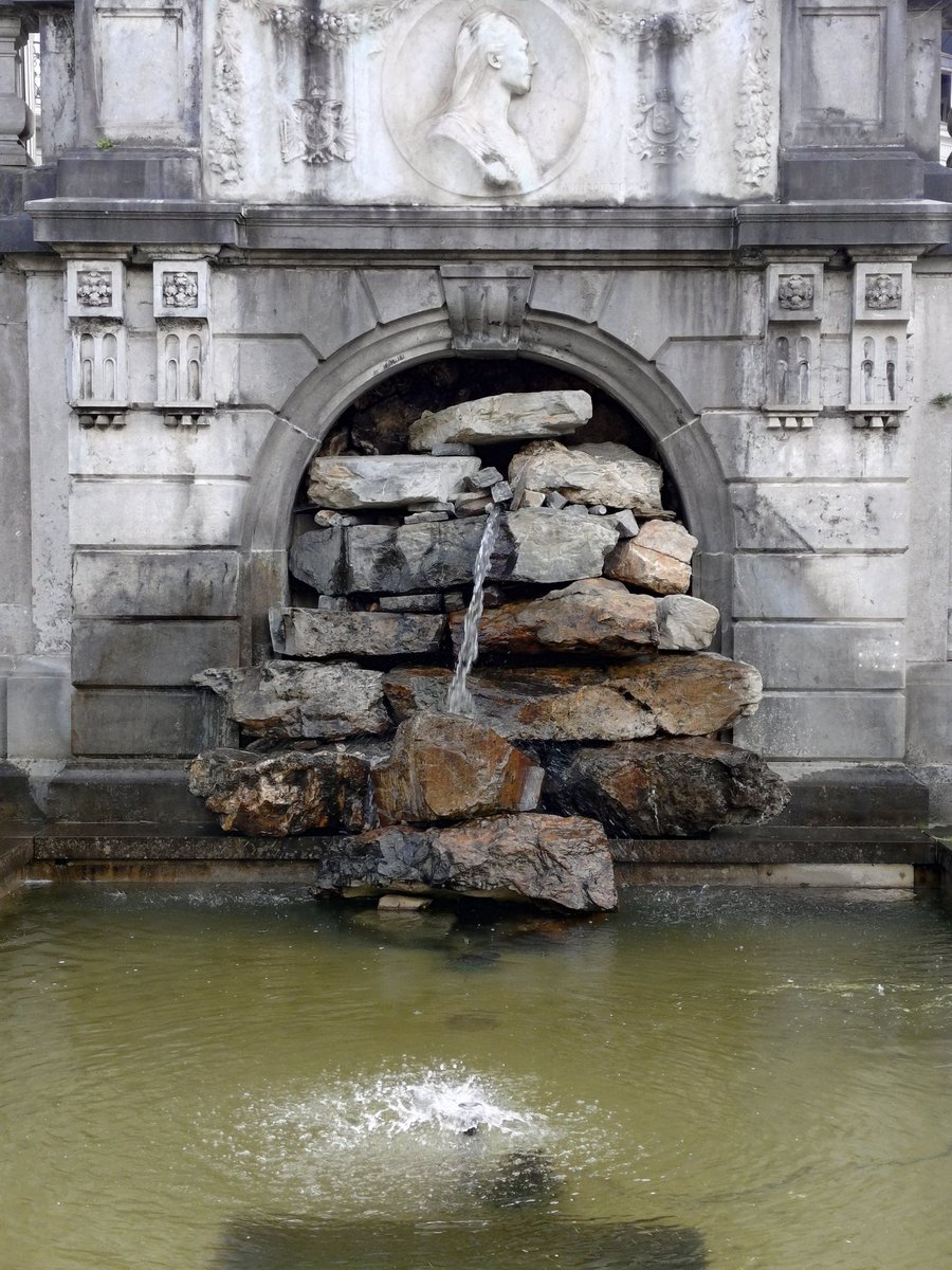 Warwalks's tweet image. #OTD 25 July 1654, Charles II, the Princess Royal & almost certainly Lucy, are in the Belgium resort town of Spa.
I've been confirming the 17th Century route from Paris to Cologne, cross checking the dates & places. Next stop Aachan. Devil is in the detail.
#SecretQueen