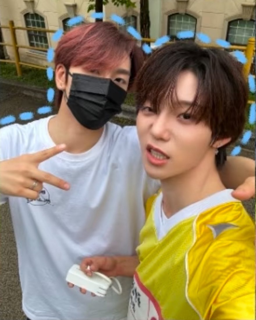 xinlongsource's tweet image. 20250725 - xinlong with sun hanlin

cr. sun hanlin&apos;s xhs
#HEXINLONG #허씬롱 #ホーシンロン #贺鑫隆 #BOYSTORY #BOYS2PLANET #보이즈2플래닛