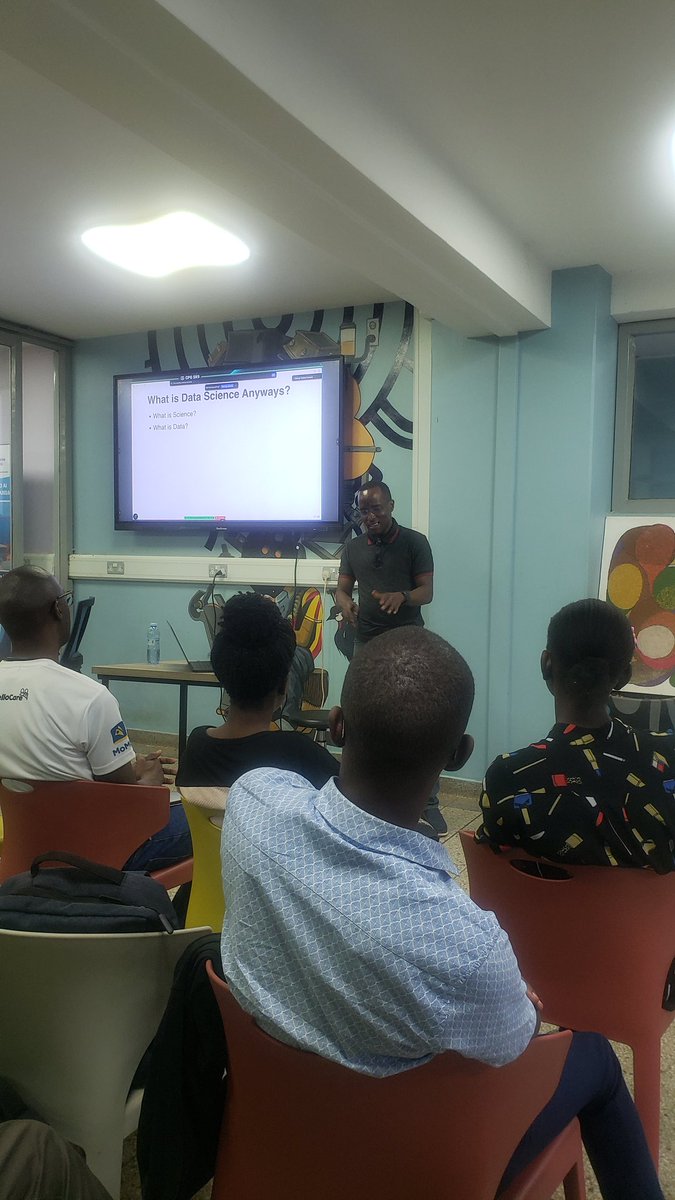 pyladieskla's tweet image. The Journey of open source with Hassan Kibirige creator of plotnine at @PydataKampala.