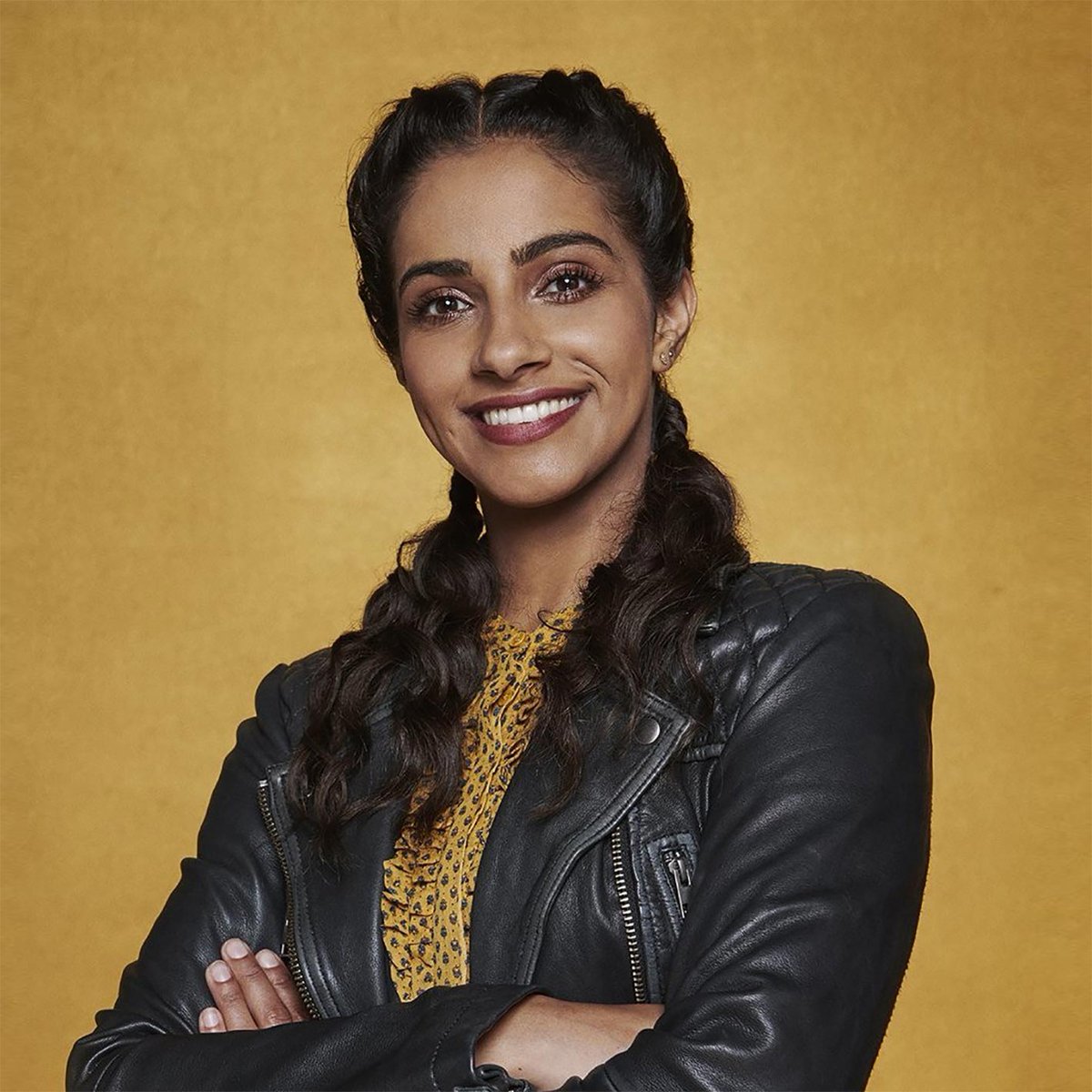 bigfinish's tweet image. Would you like to ask Mandip Gill a question? Reply with the hashtag #AskMandip and your question. We'll pick our favourites for a Q/A interview.