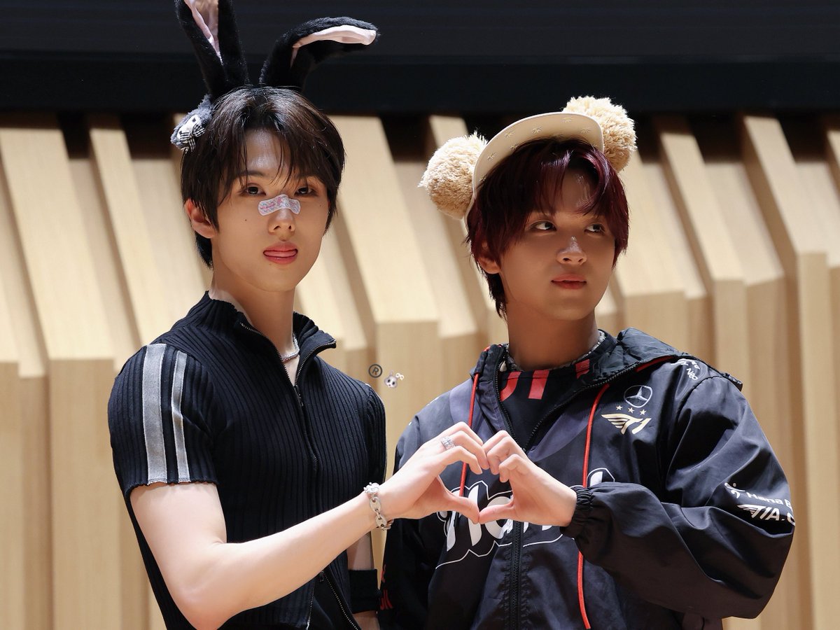 250725 프롬스토어

지밑해👇🏻

#지성 #JISUNG 
#NCT #NCTDREAM 
#해찬 #HAECHAN