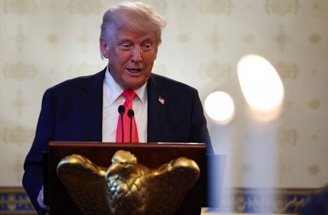 🚨 Trump says most trade deals will be completed by August 1 — deadline looming for nations to secure agreements or face steep new tariffs 🛑🇺🇸

#Bitcoin #Crypto #TradeDeals