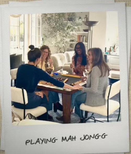 ThinkBeautiful_'s tweet image. Imagine drinking tequila and playing Mah-jong with a group of billionaires for years and getting NOTHING out of it except a hangover.
#MeghanMarkle #MeghanMarkleIsAConArtist #MeghanMarkleExposed #meghanmarkleisanarcissist #meghan #meghanmarkleisabully #meghanmarkleisaliar…