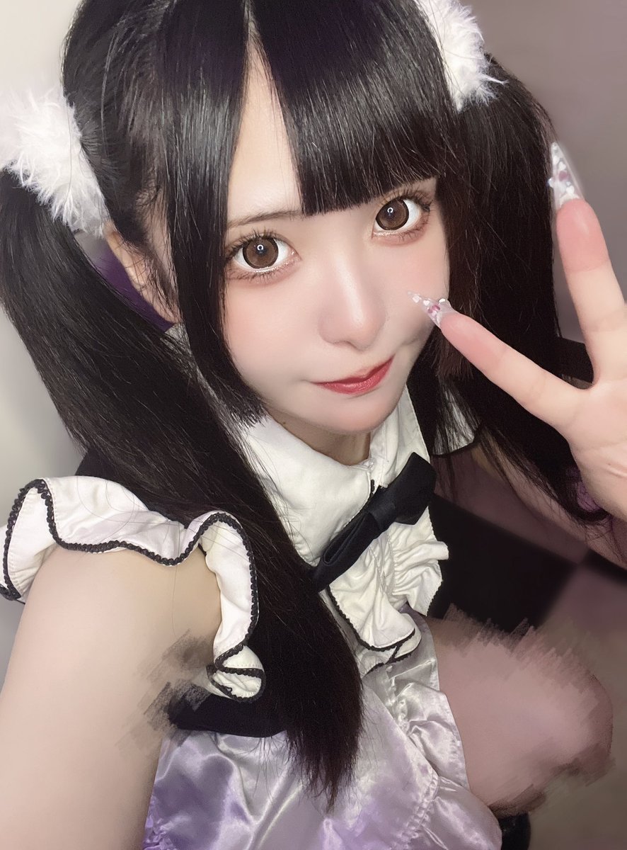 ぴーす✌🏻はちじ🎶