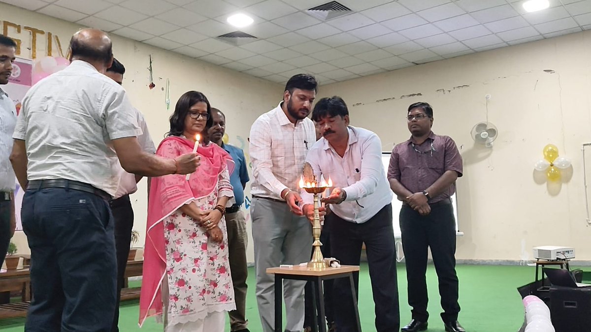 startup_bihar's tweet image. 🚀 Bihar Idea Festival 2025 | Event | Araria District
Today’s Bihar Idea Festival 2025 event in Araria witnessed incredible energy and enthusiasm among aspiring youth!
The event spotlighted innovation, startup journeys, mentorship, and seed funding opportunities.
🌟 Brimming…