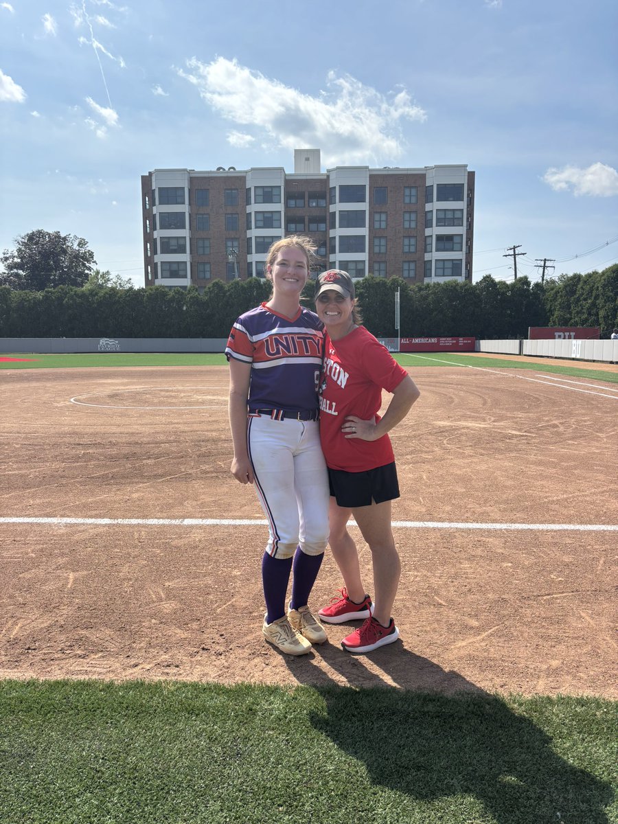 _annapilato's tweet image. Thank you @TerrierSoftball for a great clinic! It was so great to see the staff and spend the day in Boston❤️
@UnityPronovich