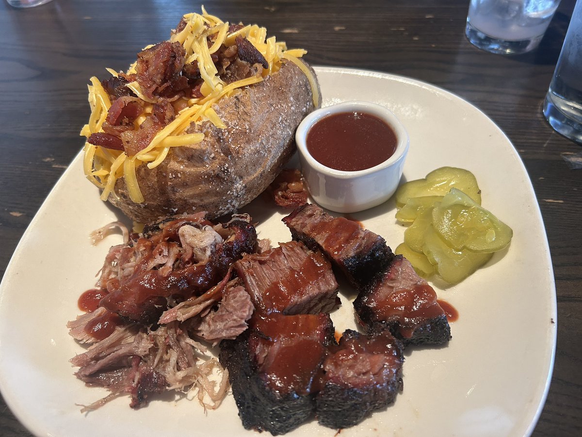 Jack Stack Barbecue (@jackstackbbq) on Twitter photo This plate speaks for itself. 👀
📸 : <a href="/pchristy11/">Pete Christy</a>
#JackStackBarbecue #KansasCityBarbecue #RightOnCue #KCBarbecue #JackStack This plate speaks for itself. 👀
📸 : <a href="/pchristy11/">Pete Christy</a>
#JackStackBarbecue #KansasCityBarbecue #RightOnCue #KCBarbecue #JackStack