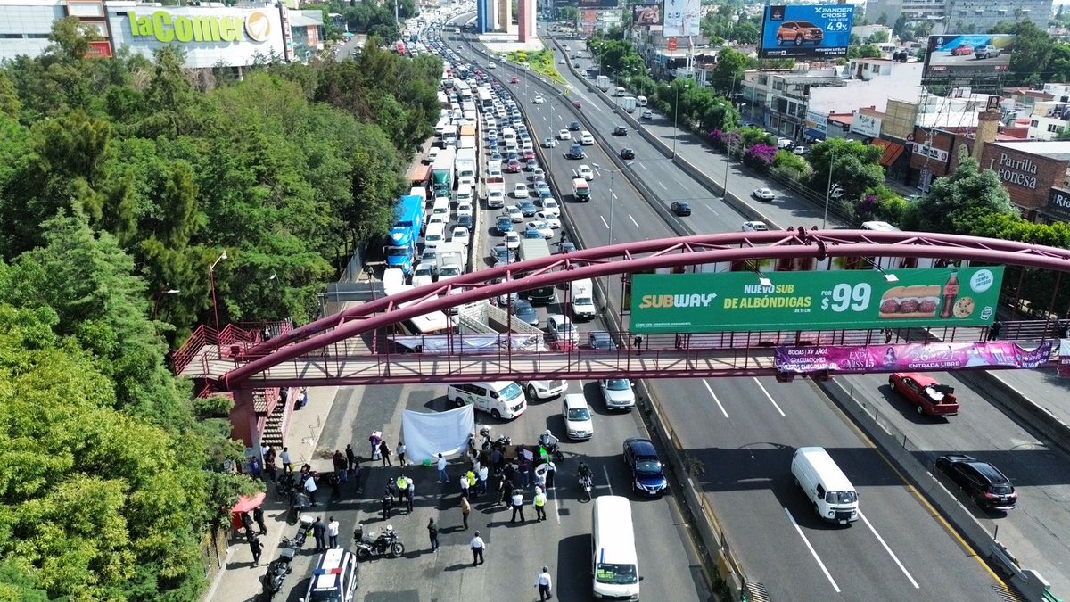 luismiguelbaraa's tweet image. Así las cosas en Periférico norte a la altura del parque Naucalli rumbo al Sur. Les recomiendo utilizar la Vía Gustavo Baz. @israellorenzana