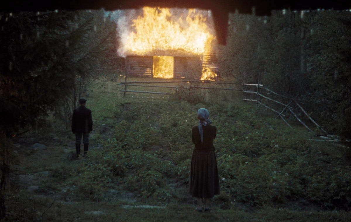 RadiantFilm's tweet image. Andrei Tarkovsky on Mirror (1975):
"You are asking: what kind of mirror is it? Well, first of all — this film was based on my own screenplay containing no invented episodes. All the episodes were really part of our family history. All of them, without exception. The only made up…