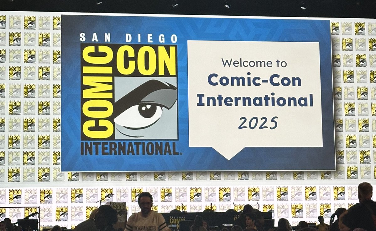 YlkatDelta's tweet image. Another fun filled day in San Diego. 1st up… #HallH #SDCC2025 #LFG @joifull1st @Erica29405 🎬🎭🙌🏾😏