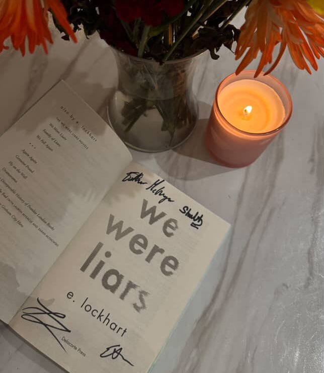 JoZadaUpdates's tweet image. Joseph Zada and the cast of ‘we were liars’ signed book! (via @llltt91 🫶)