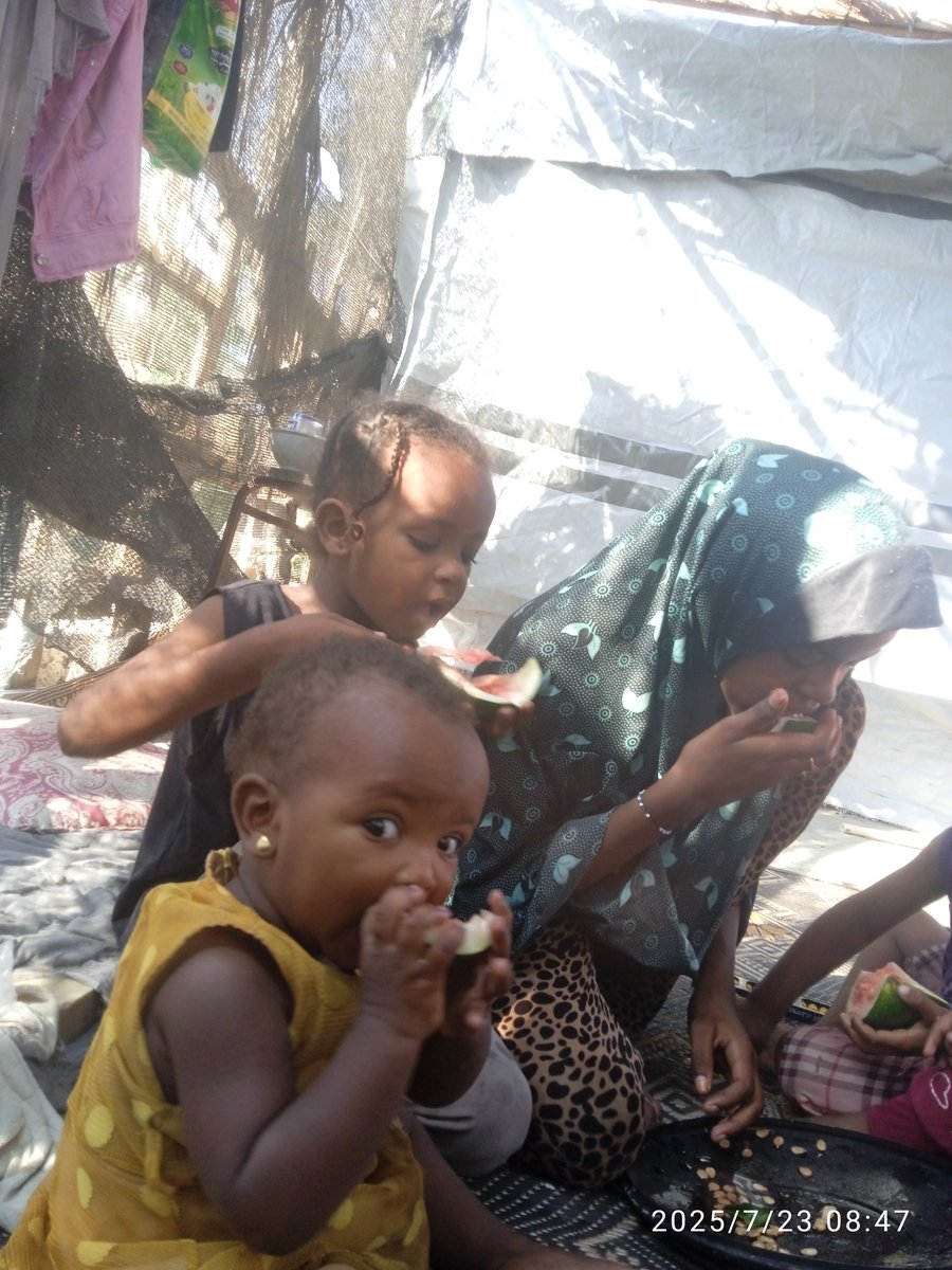 MashMsk76750's tweet image. Stand by me for my children they won't eat bread for a long time 😢💔💔. chuffed.org/project/139169…