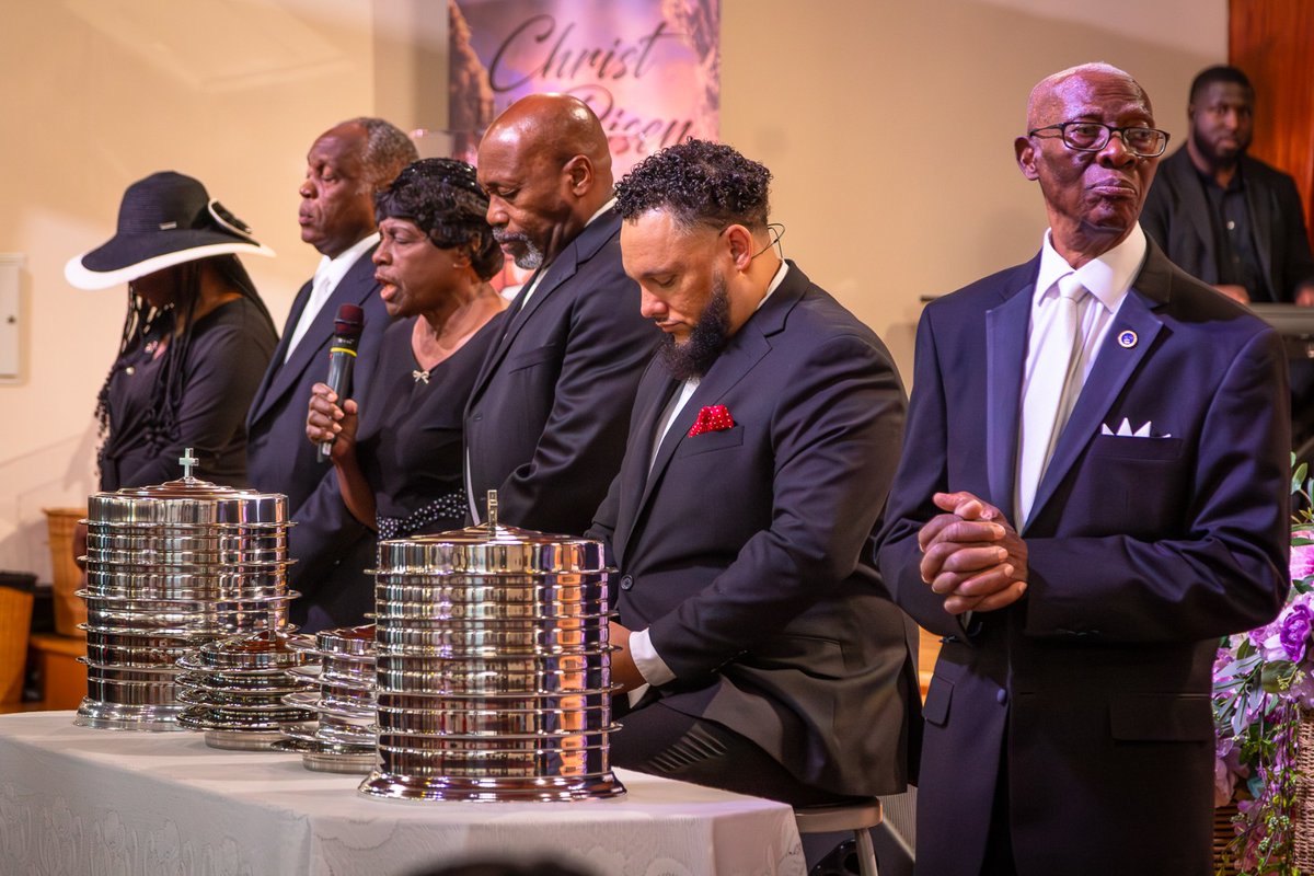cwcsda's tweet photo. Last Sabbath was powerful! 🙌🏾 From worship to the Word to a sacred time of communion, God moved in a mighty way. Join us this Sabbath at 11AM—you don’t want to miss it! 💒✨ #cwcsda #LetsGROWTogether #SabbathVibes https://t.co/KTgDAb2MKJ