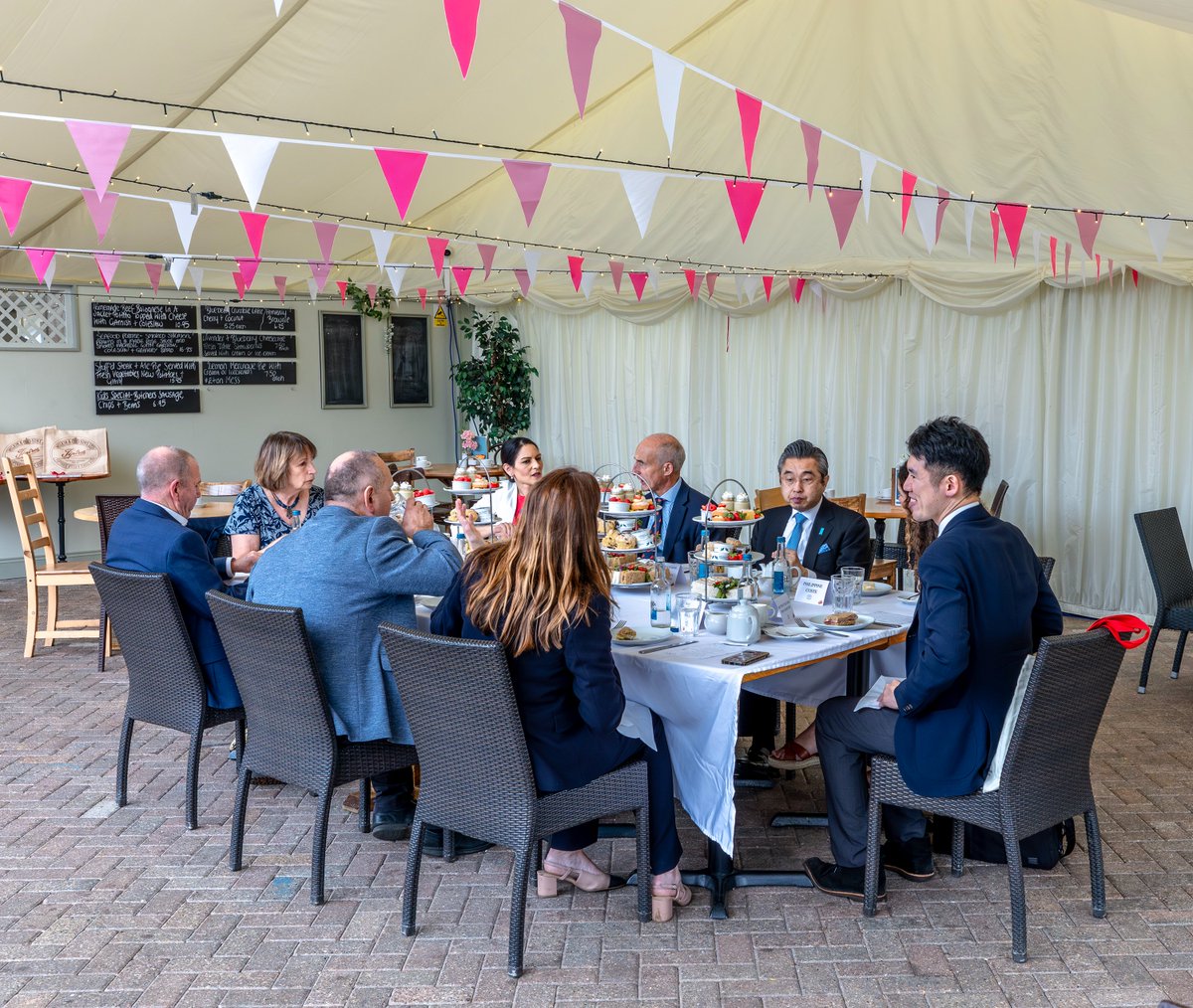 Lovely to visit Wilkin &amp; Sons <a href="/tiptree/">tiptree</a> fruit farm and jam factory in Essex, celebrating 140 years of jam making!  🍓🍊🇬🇧 
Wilkin &amp; Sons has been supplying excellent products to 🇯🇵 market for over 40 years and captivating so many Japanese fans, myself included!  
📷©Paul Starr